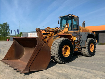 Carregadeira de rodas CASE