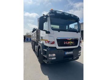 Caminhão grua MAN TGS 26.400