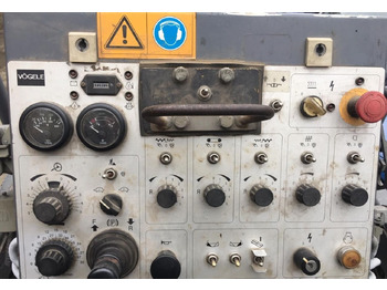 Locação de Vögele 800 Vögele 800: foto 4