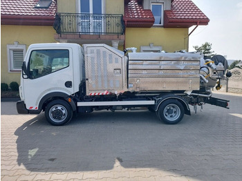 Caminhão limpa fossa RENAULT Maxity