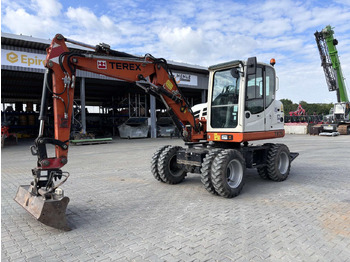 Escavadeira de rodas TEREX