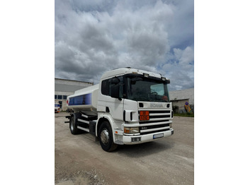 Caminhão tanque SCANIA P94