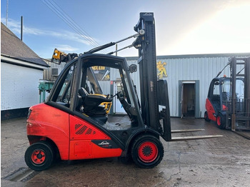 Empilhadeira a diesel LINDE H35