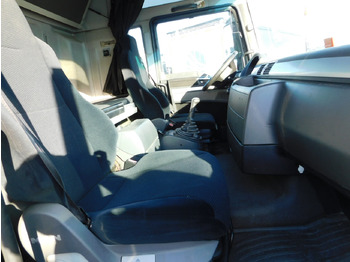 Caminhão com lona Man Tgx 18440: foto 5