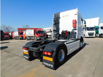 Tractor Volvo Fh: foto 3