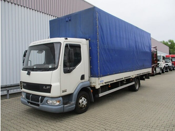 Caminhão com lona DAF 45 150