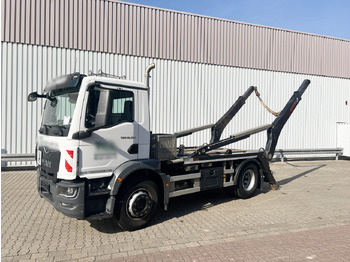 Caminhão multibenne MAN TGM 18.320
