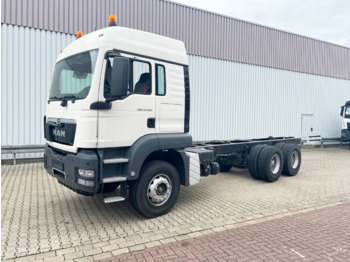 Caminhão chassi MAN TGS 33.360