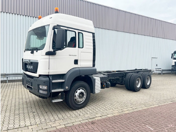 Caminhão chassi MAN TGS 33.360