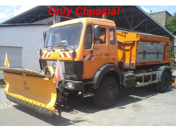 Caminhão chassi MERCEDES-BENZ NG
