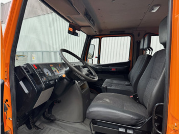 Fotografia de interior 1: Locação de Mercedes-Benz Vario 816 D 4x2 Doka Vario 816 D 4x2 Doka, 2x AHK, Meiller Kipper, Ex-Stadtverwaltung Mercedes-Benz Vario 816 D 4x2 Doka Vario 816 D 4x2 Doka, 2x AHK, Meiller Kipper, Ex-Stadtverwaltung