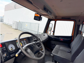 Fotografia de interior 2: Locação de Mercedes-Benz Vario 816 D 4x2 Doka Vario 816 D 4x2 Doka, 2x AHK, Meiller Kipper, Ex-Stadtverwaltung Mercedes-Benz Vario 816 D 4x2 Doka Vario 816 D 4x2 Doka, 2x AHK, Meiller Kipper, Ex-Stadtverwaltung