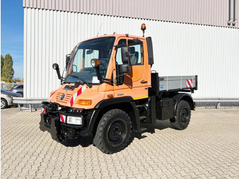 Caminhão basculante UNIMOG U300