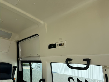 Ambulância Volkswagen T5 2.0 TDI 4x2 T5 2.0 TDI 4x2, Krankenwagen: foto 2