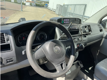 Ambulância Volkswagen T5 2.0 TDI 4x2 T5 2.0 TDI 4x2, Krankenwagen: foto 4