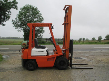 Empilhadeira TOYOTA FG 18