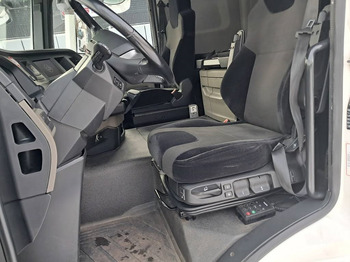 Caminhão furgão MAN TGM 15.250: foto 4