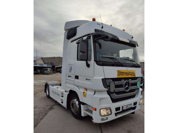 Tractor MERCEDES-BENZ Actros 1844