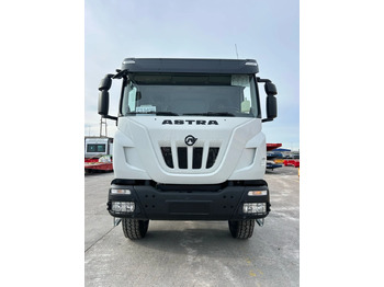 Caminhão chassi IVECO Astra