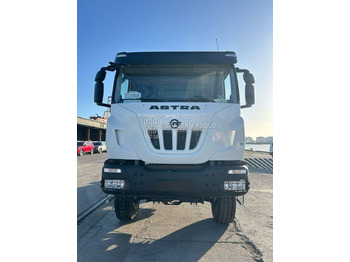 Caminhão chassi IVECO Astra