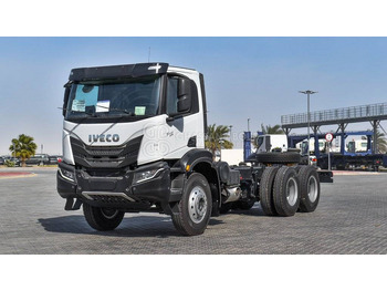 Caminhão chassi IVECO T-WAY