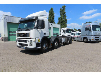 Caminhão chassi VOLVO FM12 380