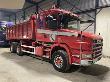 Caminhão basculante SCANIA T124