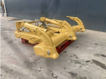 Equipamento CATERPILLAR