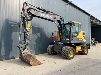 Escavadeira de rodas VOLVO EWR150E
