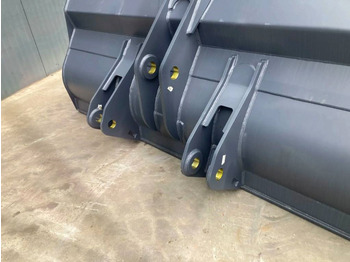 Balde de Máquina de construção nuevo Volvo L120H: foto 4 Balde de Máquina de construção nuevo Volvo L120H: foto 4