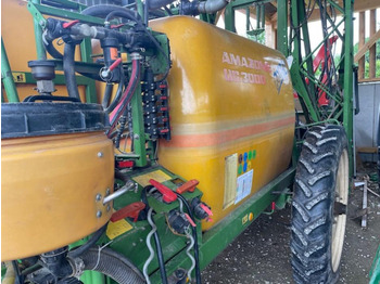 Pulverizador de arrastar AMAZONE