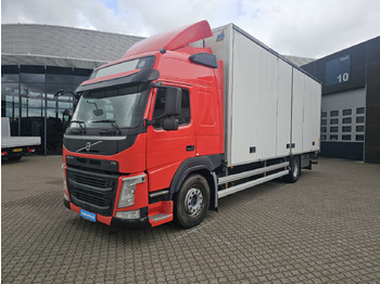 Caminhão furgão VOLVO FM 340