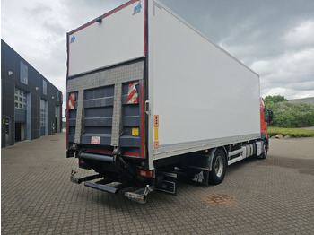 Caminhão furgão Volvo FM340: foto 4