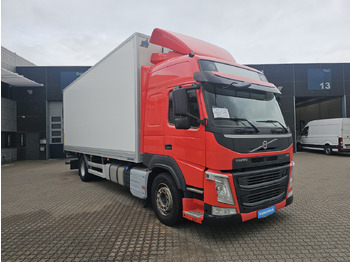 Caminhão furgão Volvo FM340: foto 2