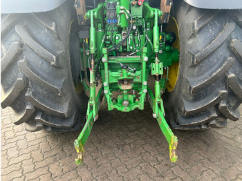 Trator John Deere 6215R: foto 5