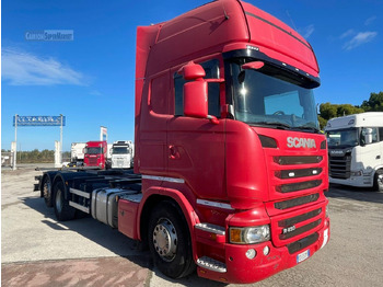 Caminhão transportador de contêineres/ Caixa móvel SCANIA R 450
