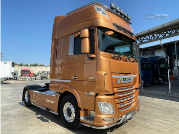 Tractor DAF XF 530
