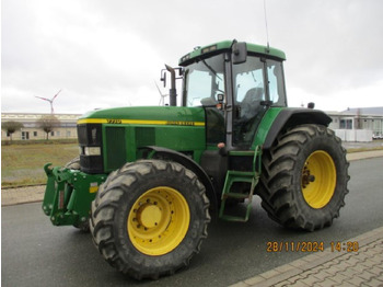 Trator JOHN DEERE 7710