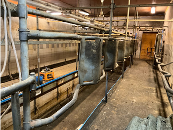 Equipamento de gado DELAVAL
