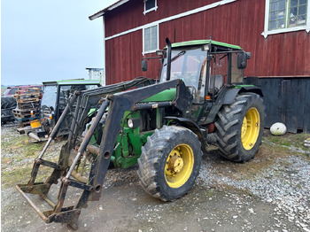 Trator JOHN DEERE 2850