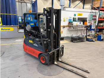 Equipamento de movimentação LINDE E16