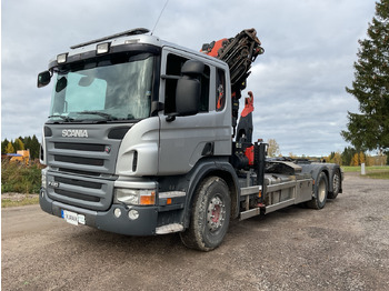 Caminhão grua SCANIA P 420