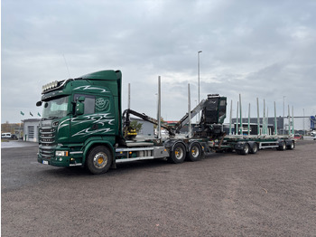Caminhão florestal SCANIA R 580