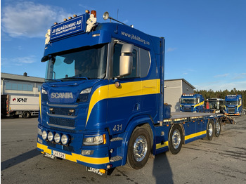 Caminhão SCANIA R 450