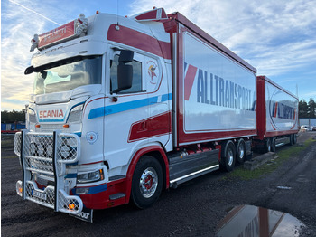 Caminhão SCANIA R 520