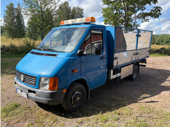 Caminhão VOLKSWAGEN