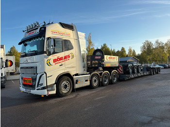 Caminhão VOLVO FH16