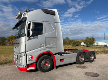 Caminhão VOLVO FH 500