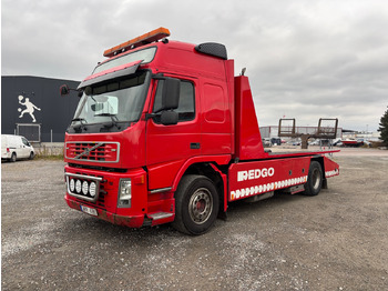 Caminhão VOLVO FM 300