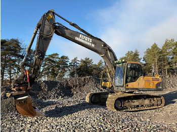 Escavadeira VOLVO EC240CL